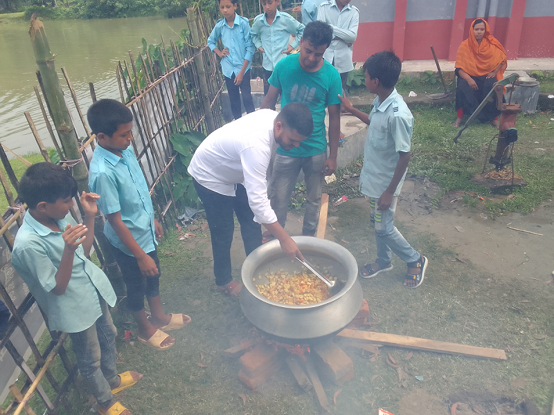 জীবন ও জীবিকা বাস্তব মুখী শিক্ষা।